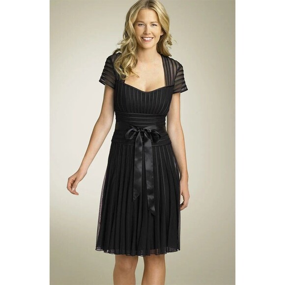 JS Collections Formal Dress Little Black Dress Sweetheart Neck Mesh Size 14 - Picture 1 of 11
